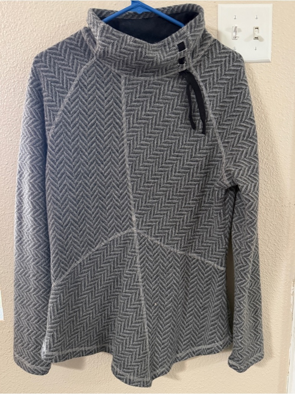 prAna herringbone pullover sweater, size Large